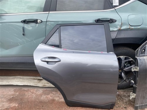 2023 Kia Stonic Sağ Arka Kapı 