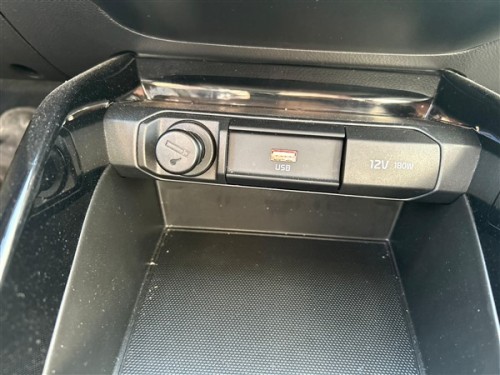 2023 Kia Stonic USB - Çakmaklık Girişi 