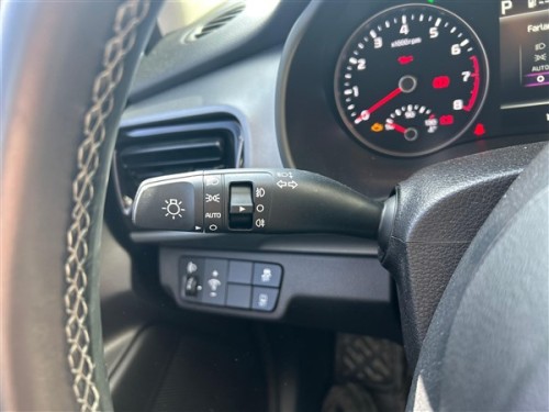 2023 Kia Stonic Silgi Sinyal Kolu 