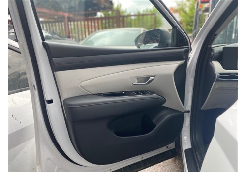2025 Hyundai Tucson Elite Plus Sol Ön Kapı Döşemesi (Sıfır Orjinal)