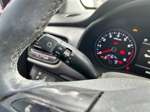 2022 Kia Stonic Silgi Sinyal Kolu 