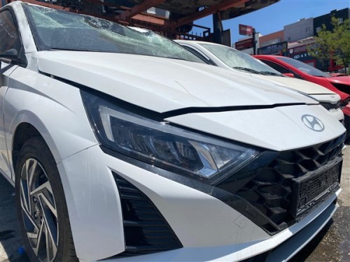 2024 Hyundai İ20 Sağ Ön Far 