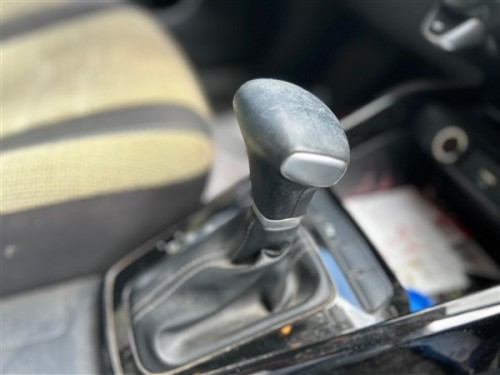 2022 Kia Stonic Vites Topuzu Ve Çerçevesi 
