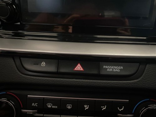 2023 Kia Xceed Dörtlü Flaşör Düğmesi 