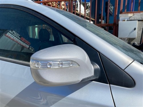 2011-2015 Hyundai İx35 Sinyalli Katlanır Sağ Ayna 