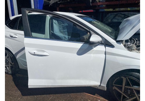 2024 Hyundai İ20 Sağ Ön Kapı 