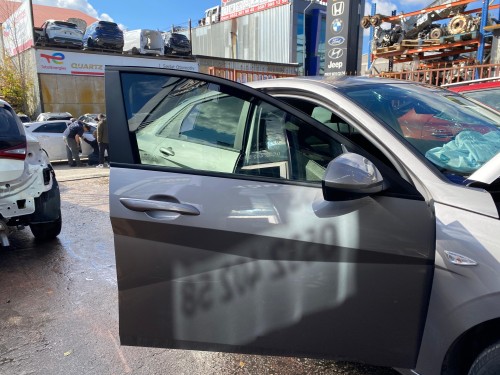 2021 Hyundai Elantra Sağ Ön Kapı 