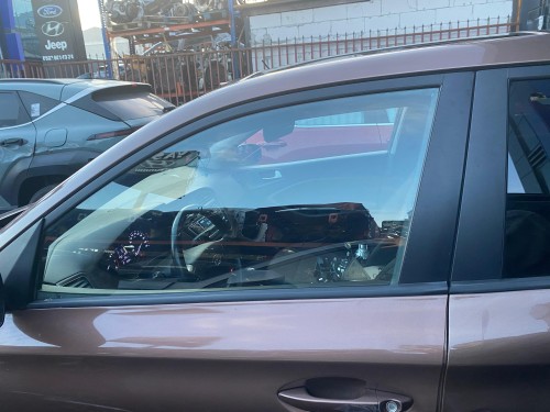 2015 Hyundai İ20 Sol Ön Kapı Camı  