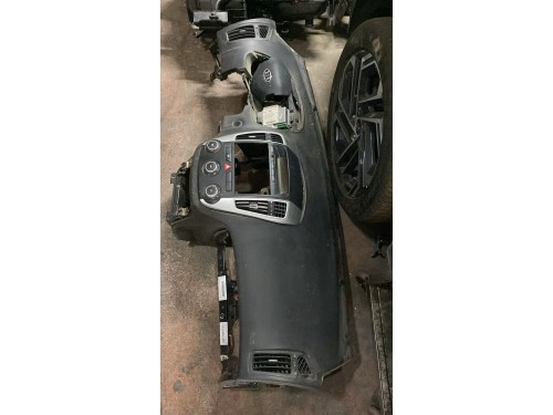 2010 Kia Ceed Ön Göğüs 2010 Kia Ceed Ön Göğüs