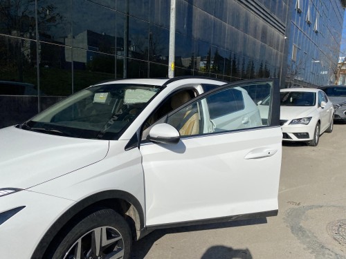 2022 Hyundai Bayon Sol Ön Kapı