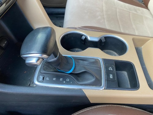 2016-2020 Kia Sportage Vites Topuzu Ve Çerçevesi 