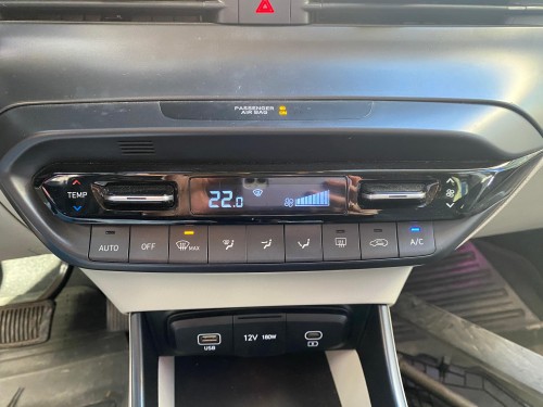 2025 Hyundai Bayon Klima Paneli 