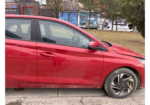 2022 Hyundai İ20 Sağ Ön Kapı 