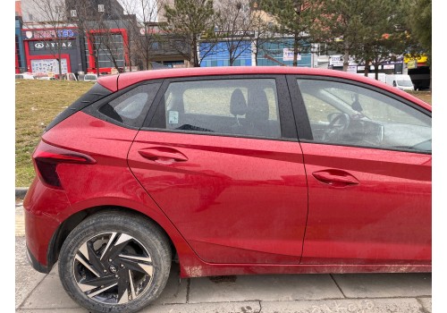 2022 Hyundai İ20 Sağ Arka Kapı 