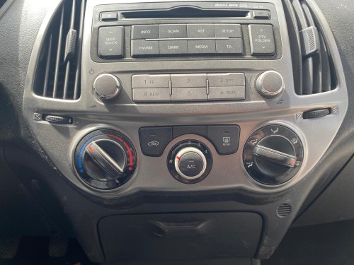 2013 Hyundai İ20 Klima Paneli 