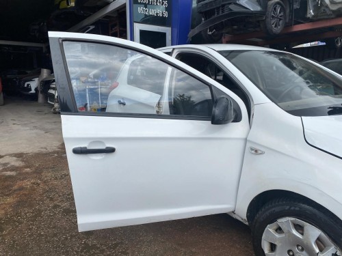 2013 Hyundai İ20 Sağ Ön Kapı 