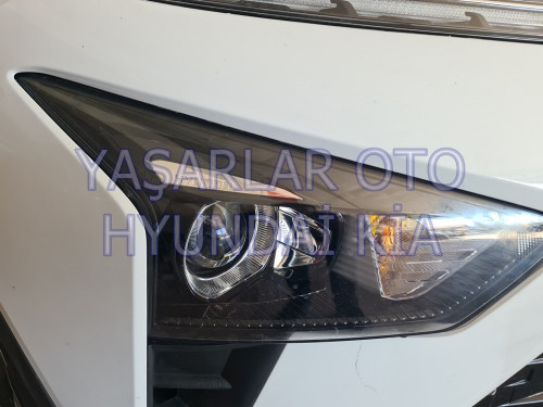 Hyundai Bayon Sağ Far