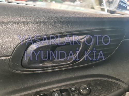 Hyundai Bayon Sol iç Kapı Açma Düğmesi