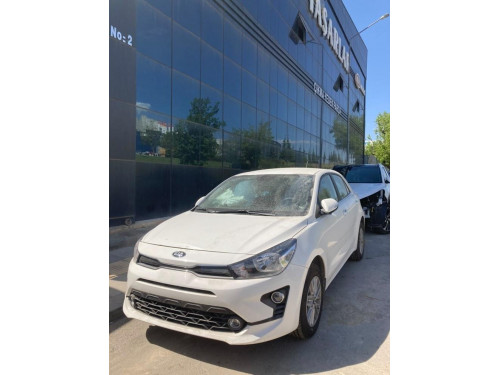 2020 Kia Rio Tampon Ön