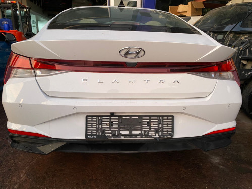 2022 HYUNSDAİ ELANTRA ARKA TAMPON