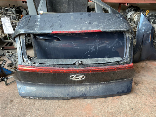 2022 HYUNDAİ BAYON BAGAJ KAPAĞI BOŞ (AZ HASARLI)