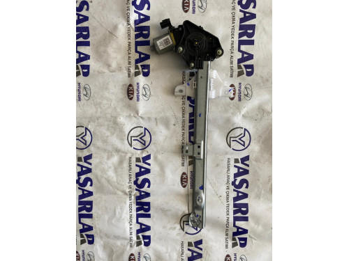 2022-2023 Hyundai Bayon Cam Krikosu 